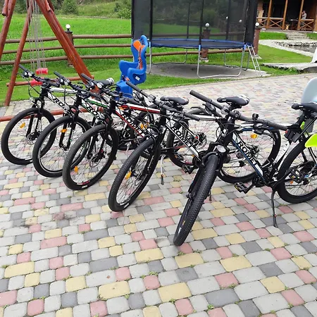 Lisoviy Zatyshok, Z Vidkrutum Litnim Baseynom,чан-джакузі