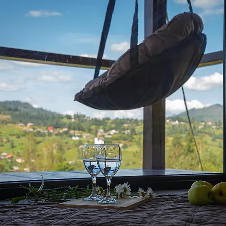 Lisoviy Zatyshok, Z Vidkrutum Litnim Baseynom,чан-джакузі Gasthof Slawske