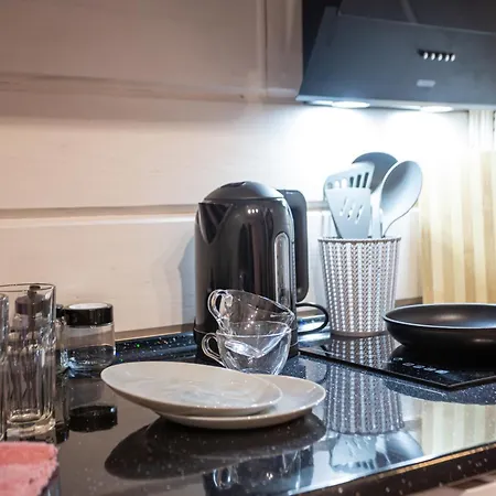 Lisoviy Zatyshok, Z Vidkrutum Litnim Baseynom,чан-джакузі *