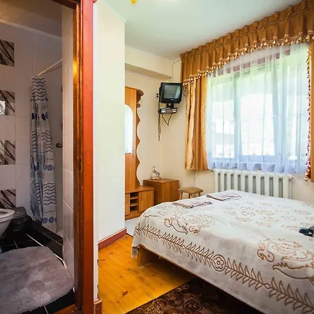 Gasthof Lisoviy Zatyshok, Z Vidkrutum Litnim Baseynom,чан-джакузі Slawske