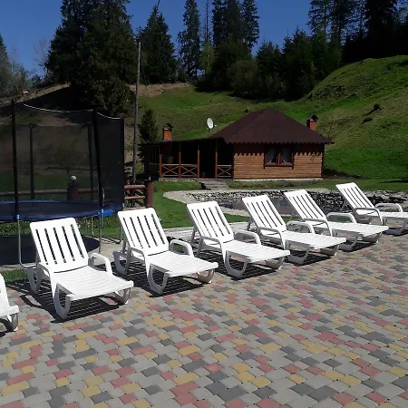 Lisoviy Zatyshok, Z Vidkrutum Litnim Baseynom,чан-джакузі