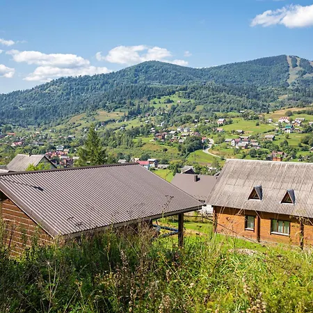 Lisoviy Zatyshok, Z Vidkrutum Litnim Baseynom,чан-джакузі Slavske