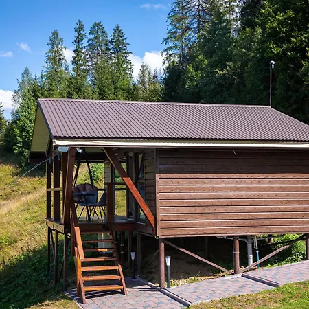 Lisoviy Zatyshok, Z Vidkrutum Litnim Baseynom,чан-джакузі