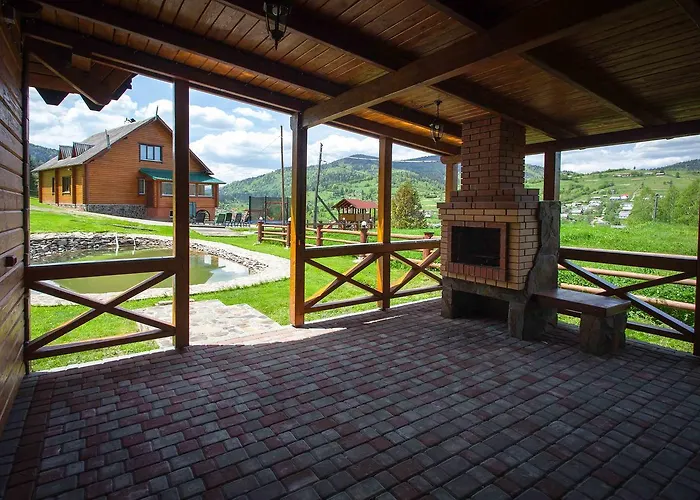 Inn Lisoviy Zatyshok, Z Vidkrutum Litnim Baseynom,чан-джакузі *